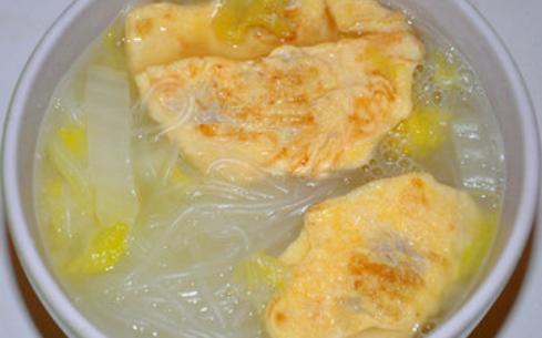  火腿蛋饺汤