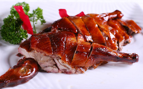 在成都能学到正宗的北京烤鸭技术吗？去哪学？