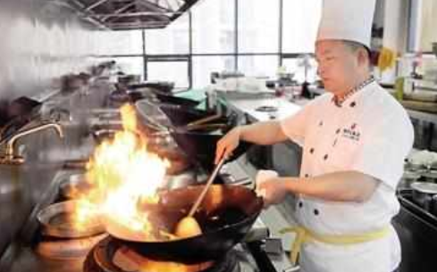 哈尔滨去哪有短期速成厨师烹饪炒菜技术培训班