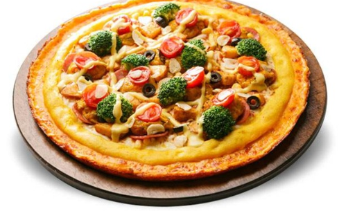 中标欧冠披萨这个品牌怎么样？它的加盟费是多少？