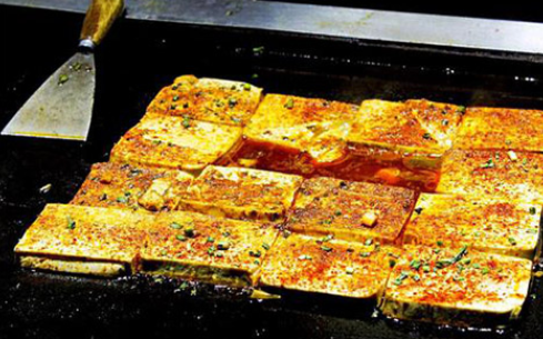西安哪里有学做铁板豆腐?美食汇专业教学十余年