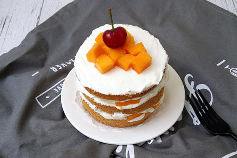 蝴蝶奶油水果夹心蛋糕