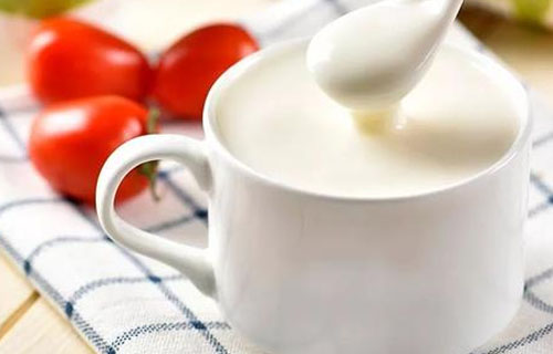 喝酸奶什么时候最好？