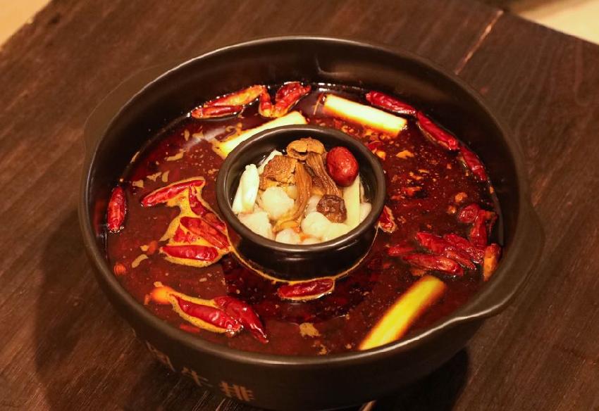刀叉与火锅的结合，牛排火锅会不会成为网红食品？
