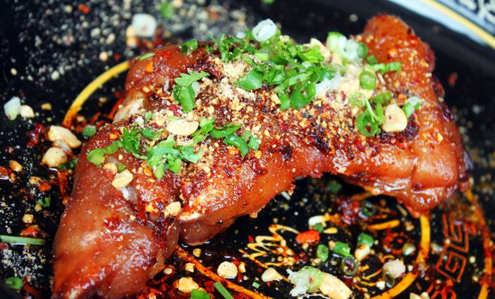 上海烤猪蹄培训，色泽红亮口味丰富