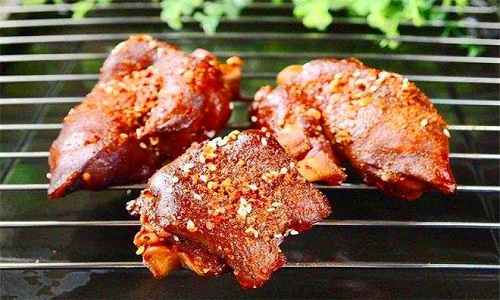 武汉哪里学烤猪蹄技术？