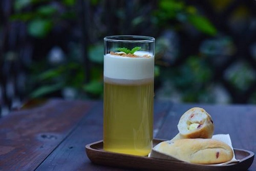 奶盖茶的制作，奶盖茶的调配就在长沙食尚香！