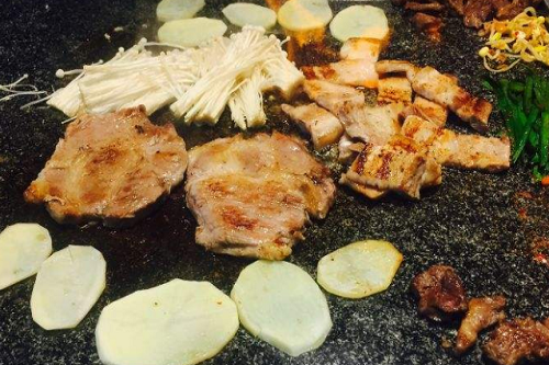 郑州开一家小猪烤肉加盟店怎么样？