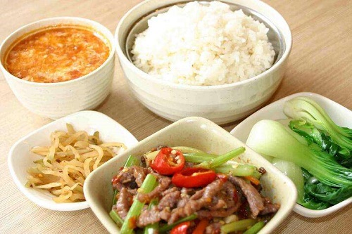 杭州加盟开中式快餐需要多少钱？
