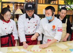 南京烘焙培训学费多少钱？