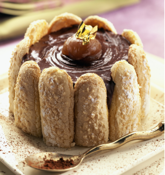 法式栗子蛋糕，很香很甜的蛋糕！