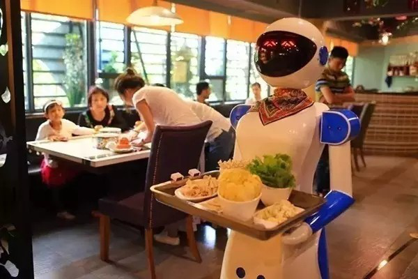 为啥人工智能选餐饮行业试点？