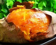 泉城烤薯特色小吃，美食种类繁多