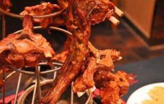 北京烤羊蝎子哪里好吃 京派疯狂烤场有特色