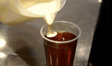 网红奶茶生产黑幕曝光：你喝的奶茶 比地沟油恶心