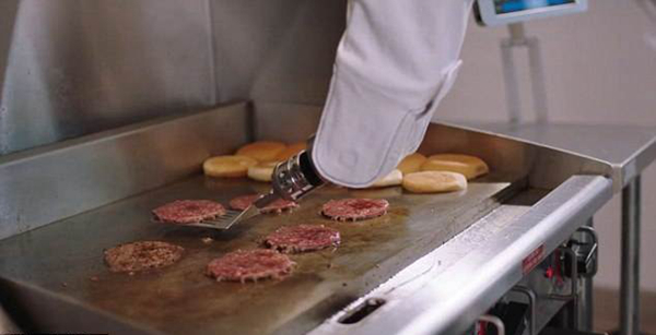 美国餐饮机器人让人心惊：从单项劳动到替代“厨师”